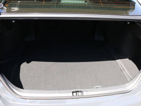 Used 2025 Toyota Camry XLE FWD image 30