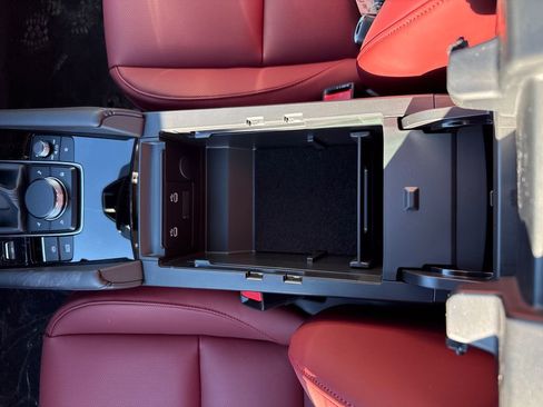 New 2026 MAZDA MAZDA3 Hatchback w/Premium Plus Pkg image 27