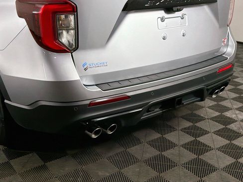 Used 2023 Ford Explorer ST w/ Equipment Group 401A AWD/4WD image 40