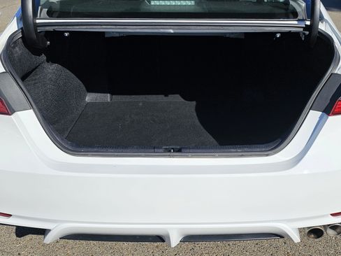 Used 2023 Toyota Camry SE image 24