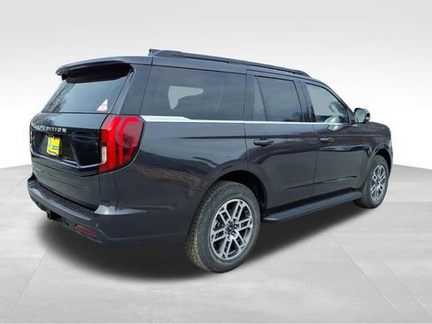 New 2026 Ford Expedition Active AWD/4WD image 13