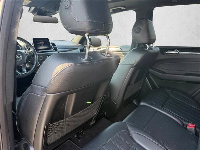 Used 2019 Mercedes-Benz GLE 400 4MATIC image 11