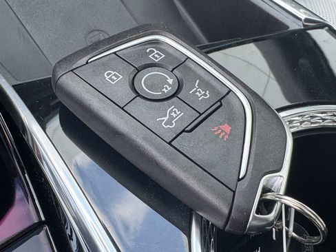 New 2025 Cadillac Escalade IQ Sport 1 w/ LPO, ONYX Package image 34