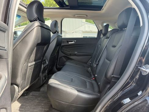 Used 2019 Ford Edge Titanium w/ Equipment Group 301A AWD/4WD image 6