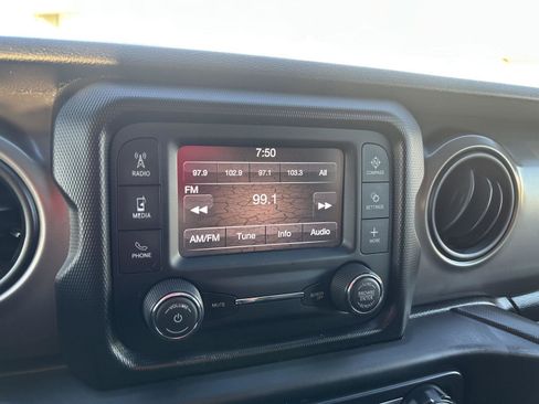 Used 2020 Jeep Wrangler Unlimited Sport S image 16