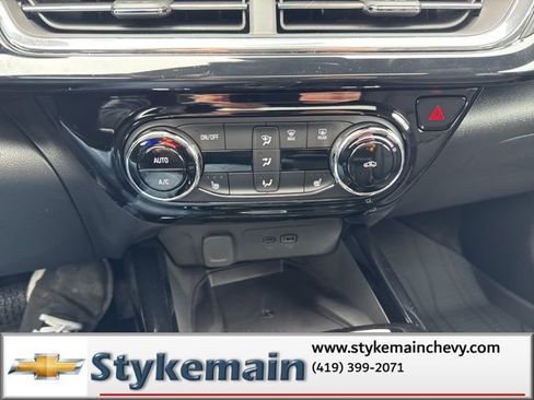 New 2026 Chevrolet Trax RS w/ Sunroof Package image 40