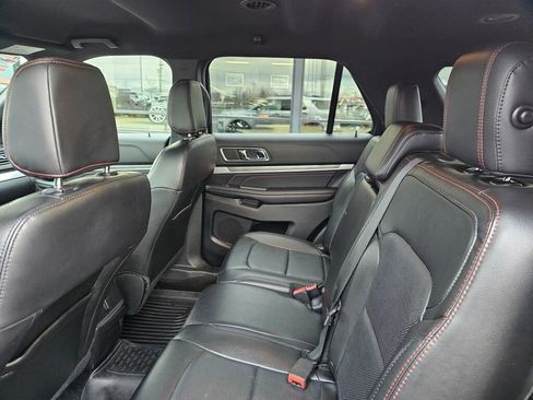 Used 2018 Ford Explorer Sport image 13