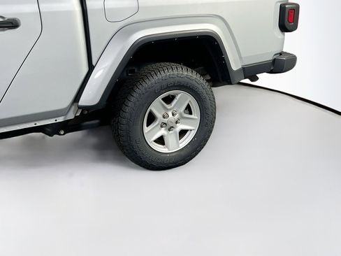 Used 2022 Jeep Gladiator Sport AWD/4WD image 30