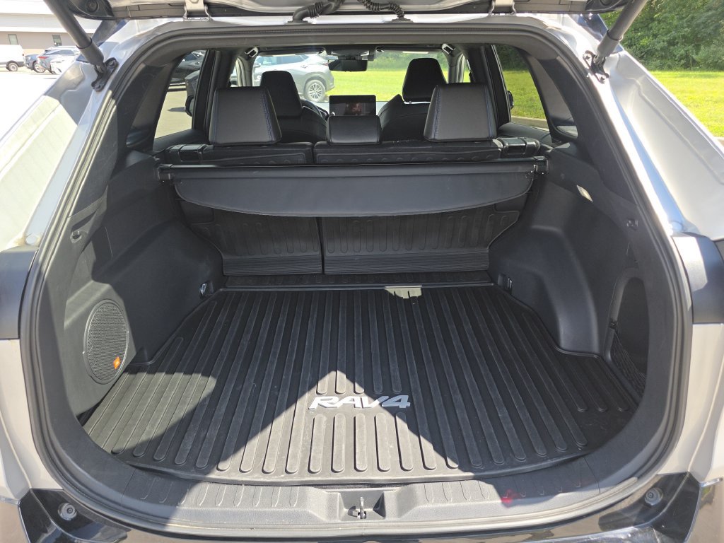 Used 2024 Toyota RAV4 XSE w/ Advanced Technology Package AWD/4WD image 29