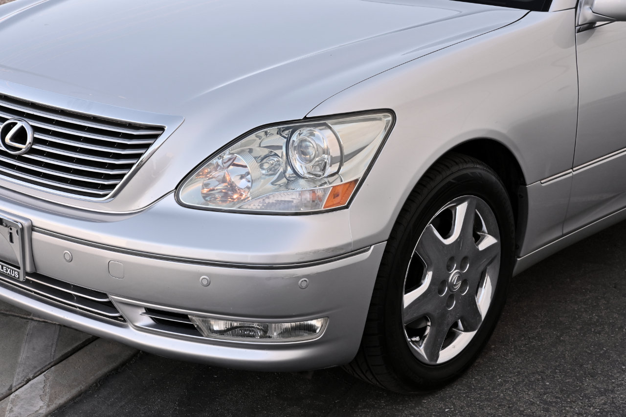 Used 2004 Lexus LS 430 w/ Modern Luxury Pkg RWD image 32