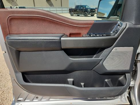 Used 2023 Ford F150 Lariat AWD/4WD image 12