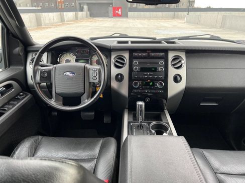 Used 2011 Ford Expedition Limited image 9