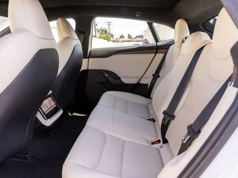 Used 2021 Tesla Model S Long Range AWD/4WD image 23