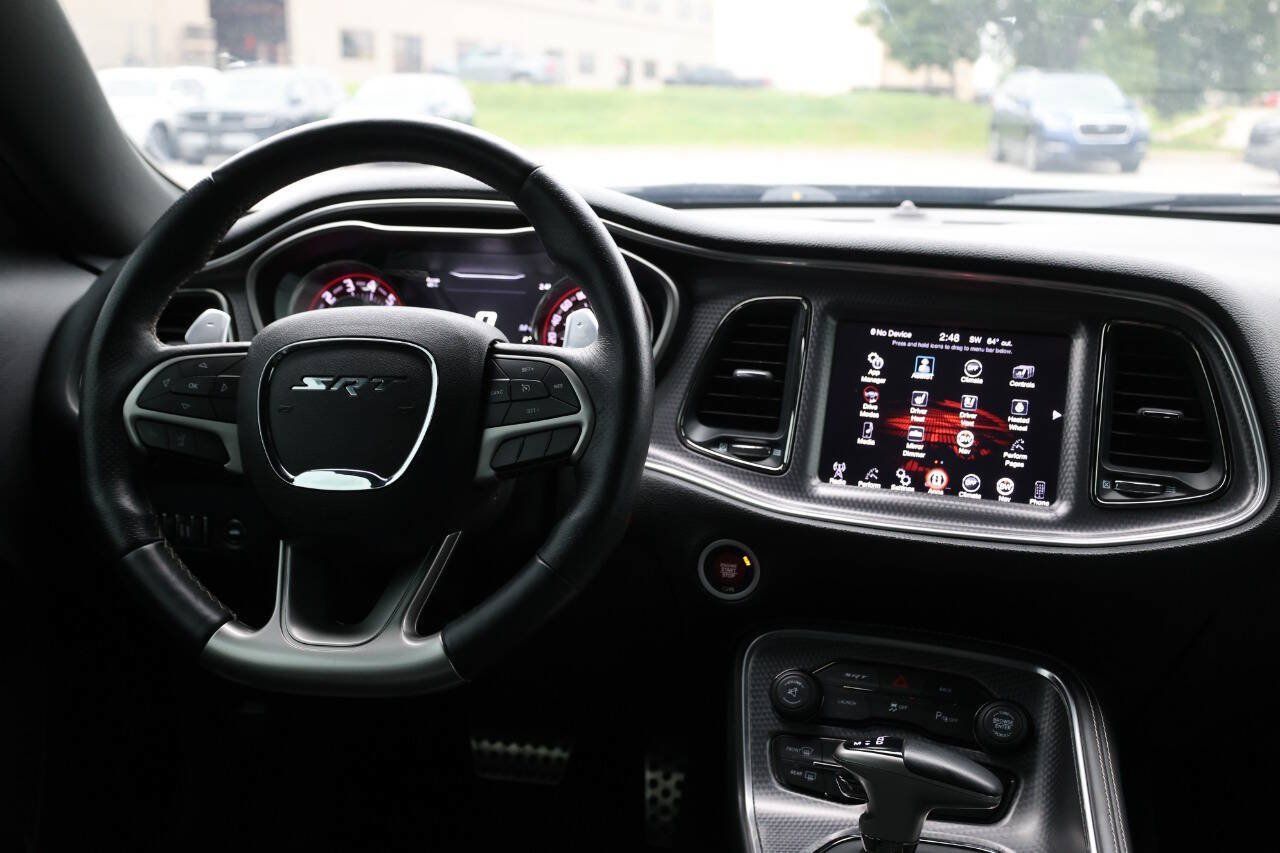 Used 2016 Dodge Challenger SRT Hellcat RWD image 20
