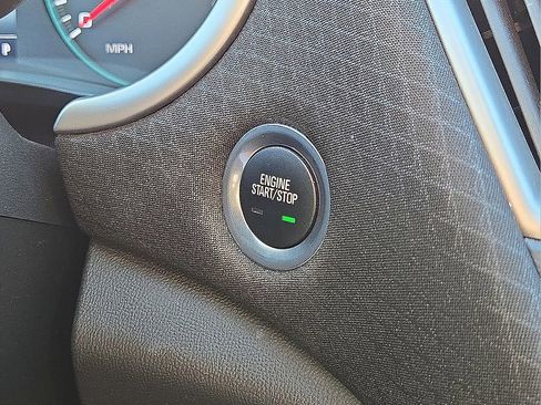 Used 2024 Chevrolet Malibu LT image 31