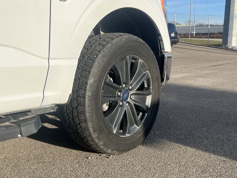 Used 2023 Ford F150 XLT w/ Trailer Tow Package image 9