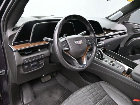 Certified 2024 Cadillac Escalade ESV Premium Luxury Platinum AWD/4WD image 19