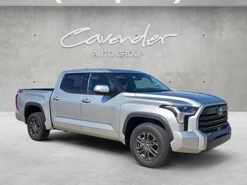 Used 2023 Toyota Tundra SR5 w/ SR5 Convenience Package RWD image 2