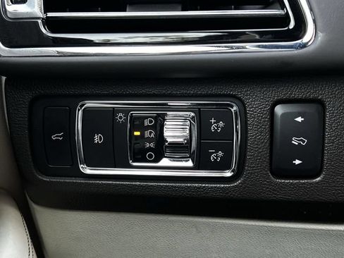 Used 2022 Lincoln Navigator L Black Label AWD/4WD image 23