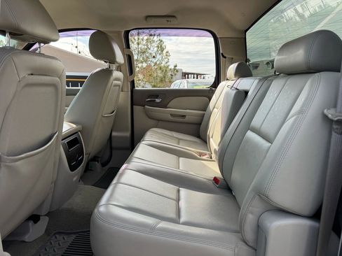 Used 2010 Chevrolet Silverado 2500 LTZ w/ Convenience Package image 31