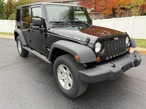 Used 2011 Jeep Wrangler Unlimited Rubicon w/ Connectivity Group image 14