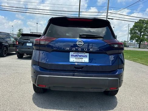 Used 2025 Nissan Rogue SV FWD image 5