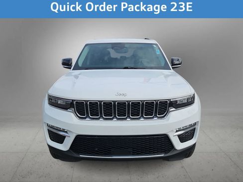 Used 2023 Jeep Grand Cherokee Limited image 5