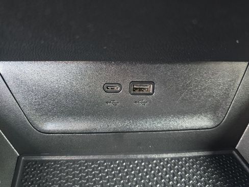 Used 2026 Chevrolet Equinox LT image 24