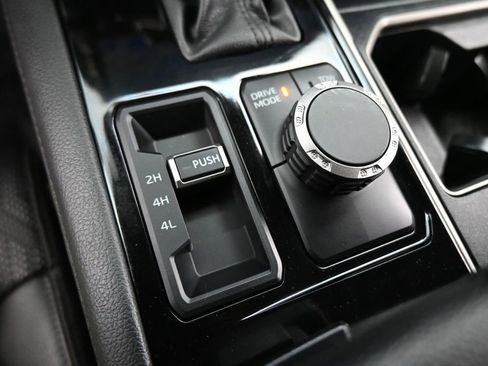 Used 2023 Toyota Tundra Limited w/ Power Package AWD/4WD image 17