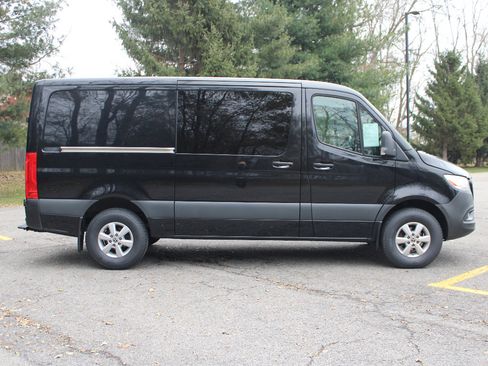 Used 2020 Mercedes-Benz Sprinter 2500 image 8