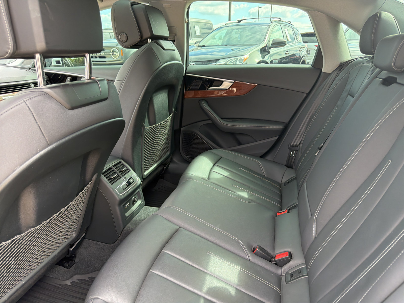Used 2022 Audi A4 2.0T Premium Plus AWD/4WD image 24