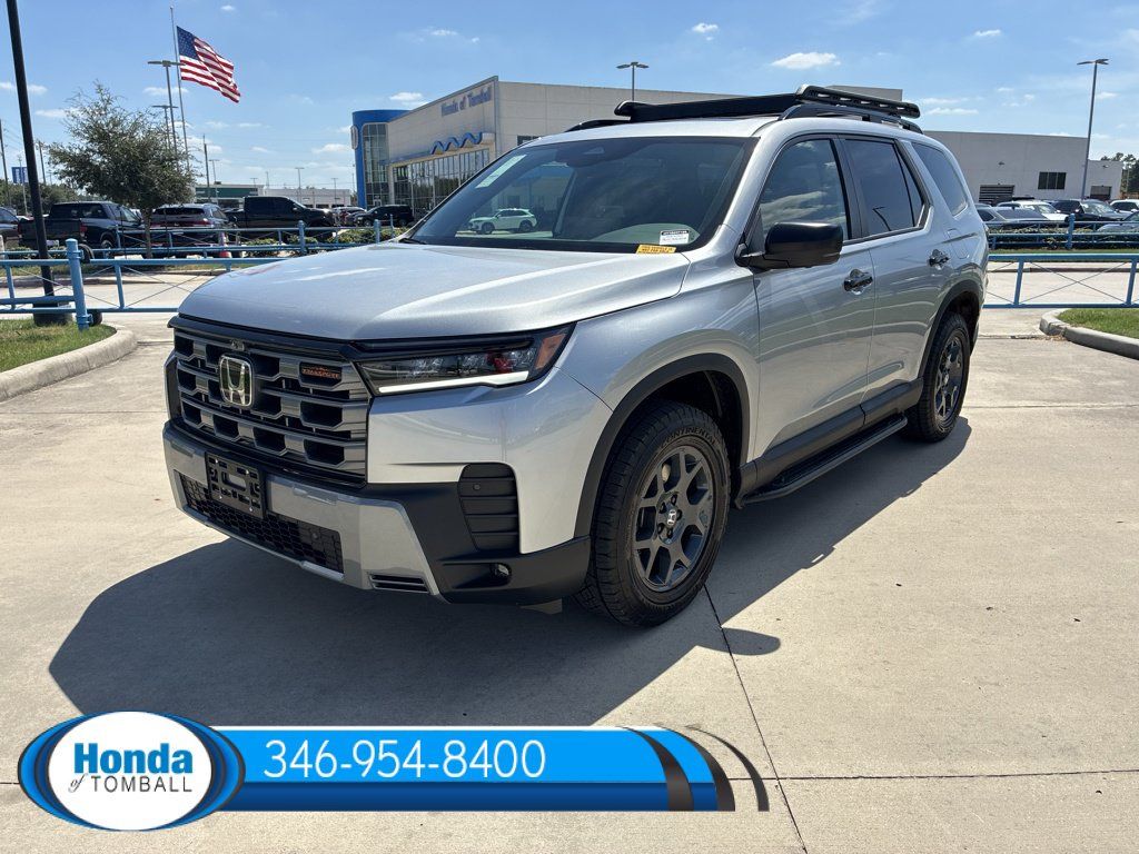 New 2026 Honda Pilot TrailSport image 3