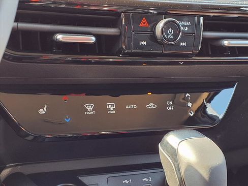 New 2026 Nissan Kicks SR w/ Cold Weather Package image 16