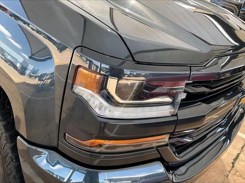 Used 2017 Chevrolet Silverado 1500 LT w/ All Star Edition image 26