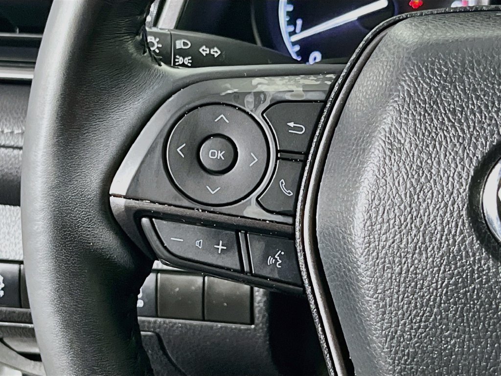 Used 2024 Toyota Camry SE w/ Convenience Package FWD image 16