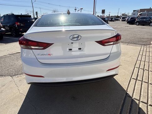 Used 2017 Hyundai Elantra SE FWD image 10