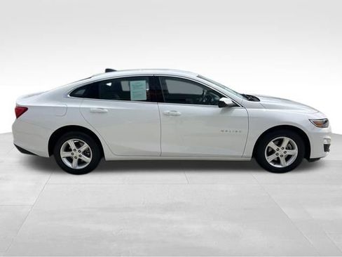 Used 2024 Chevrolet Malibu LS w/ Driver Confidence Package FWD image 9