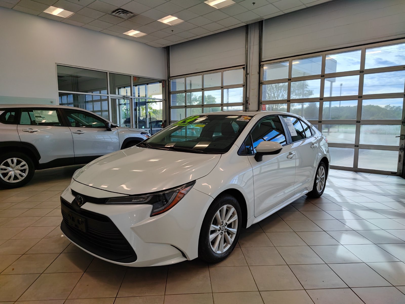 Used 2024 Toyota Corolla LE w/ LE Premium Package FWD image 7