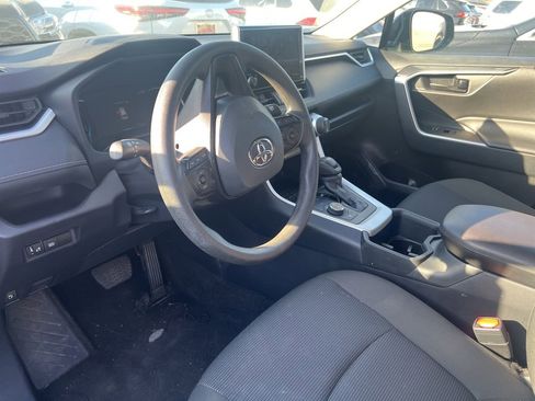 Used 2025 Toyota RAV4 LE image 9