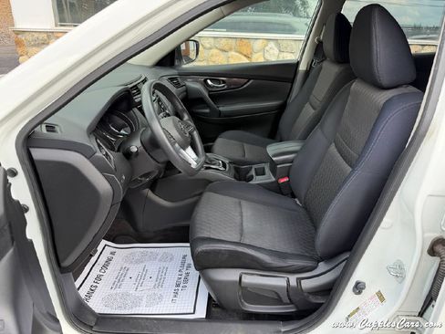 Used 2017 Nissan Rogue S w/ S Appearance Package AWD/4WD image 3