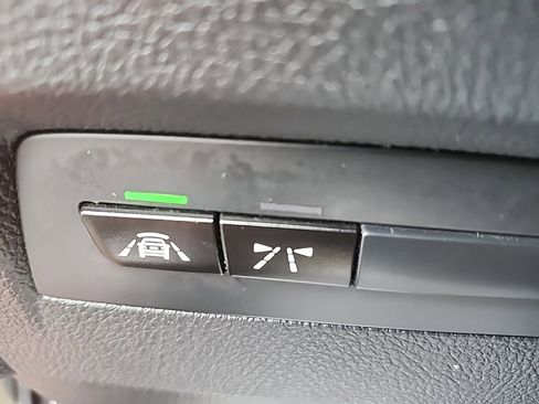 Used 2018 BMW M240i xDrive Convertible image 19