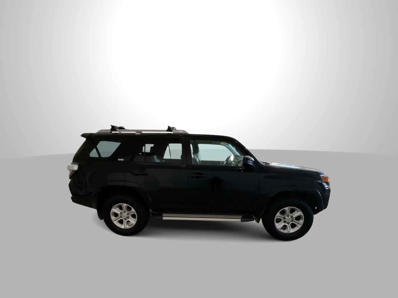 Used 2015 Toyota 4Runner SR5 AWD/4WD image 9
