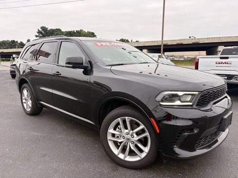 Used 2024 Dodge Durango GT AWD/4WD image 2