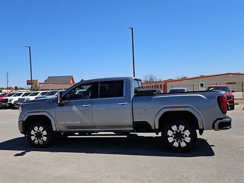 Used 2024 GMC Sierra 2500 Denali w/ Denali Reserve Package image 2