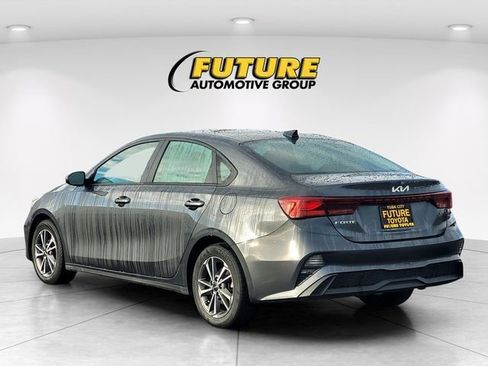 Used 2023 Kia Forte LXS image 7