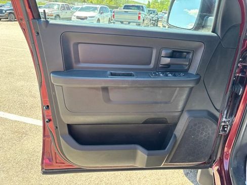 Used 2019 RAM 1500 Express w/ Wheel & Sound Group AWD/4WD image 7