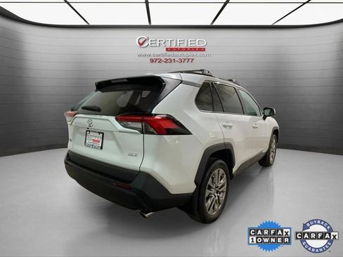 Used 2024 Toyota RAV4 XLE Premium image 6