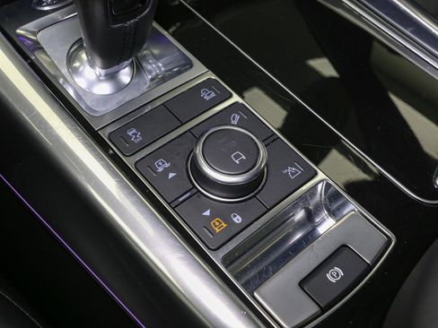 Used 2020 Land Rover Range Rover Sport HSE Dynamic image 35