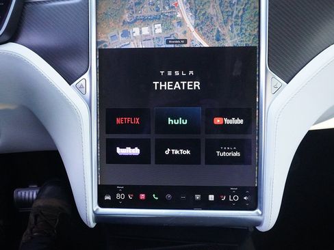 Used 2018 Tesla Model X 100D image 55