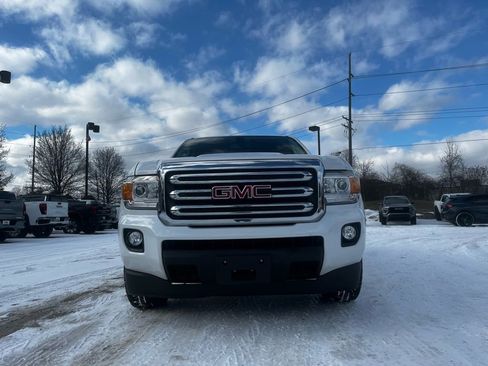 Used 2020 GMC Canyon SLE w/ SLE Convenience Package image 4